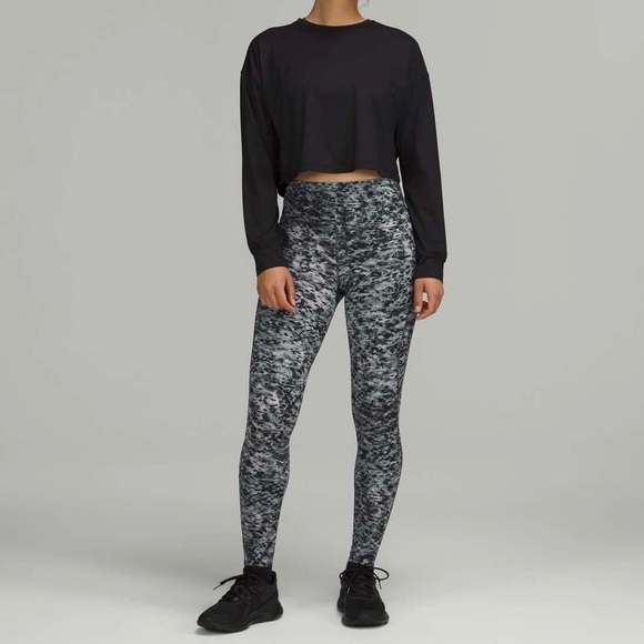 Lululemon high waisted Base Pace High-Rise Tight leggings 25" - Picture 12 of 12